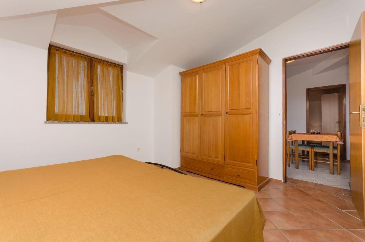 Apartments Villa Estella Srima Esterno foto