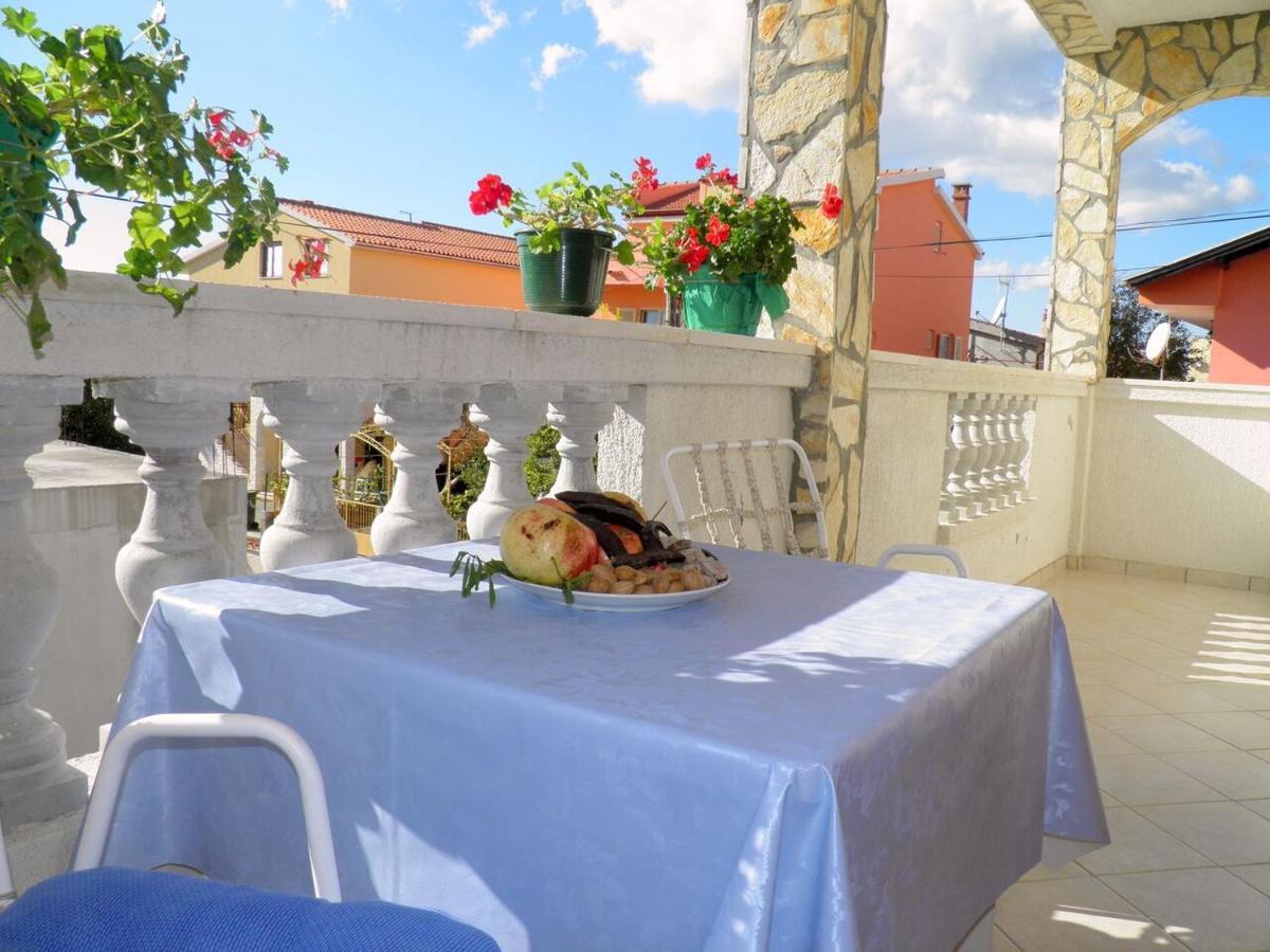 Apartments Villa Estella Srima Esterno foto